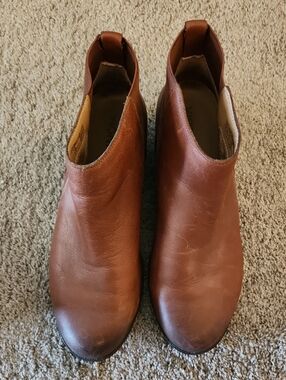 Brown Leather Chelsea Ankle Boots